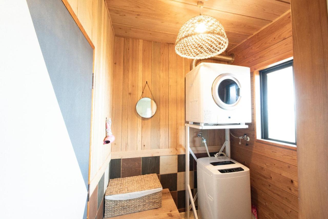 Mambo Hostel Okinawa Мотобу Екстер'єр фото