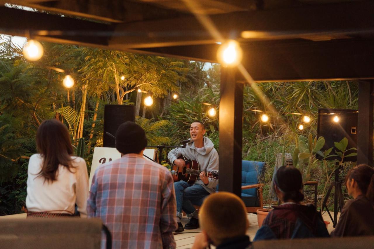Mambo Hostel Okinawa Мотобу Екстер'єр фото