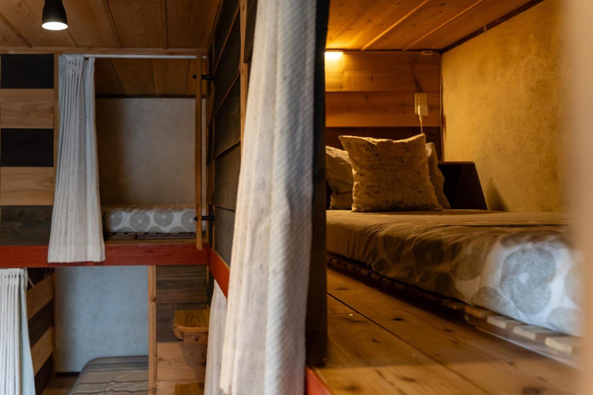 Mambo Hostel Okinawa Мотобу Екстер'єр фото