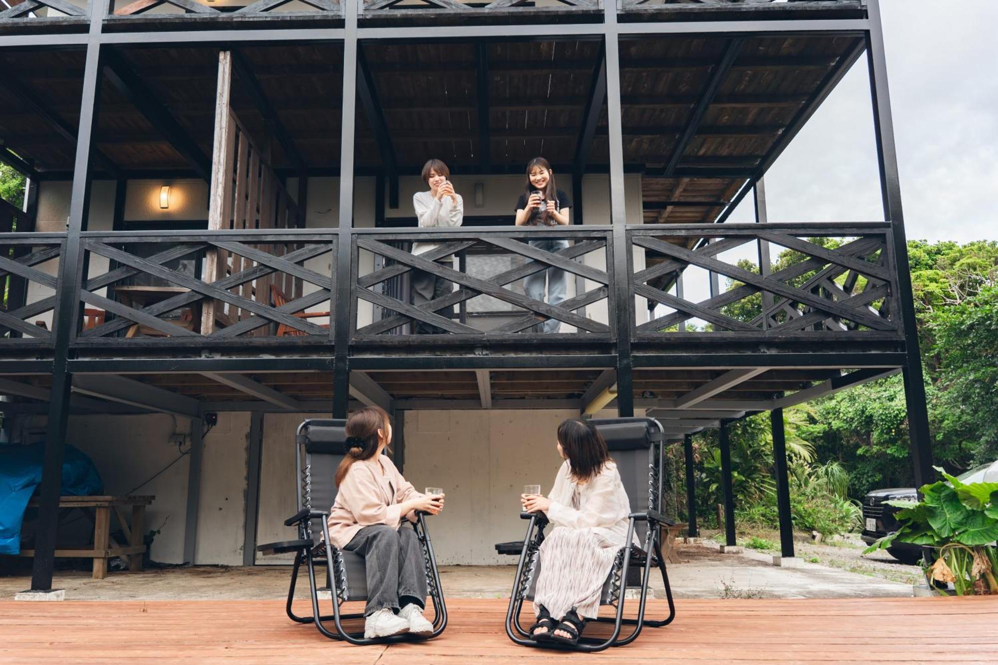 Mambo Hostel Okinawa Мотобу Екстер'єр фото